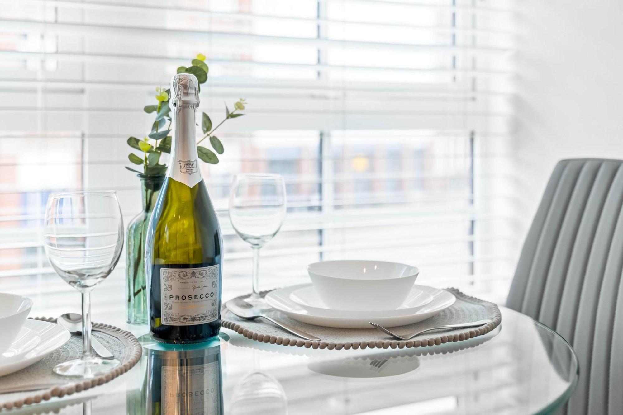 Luxury One Bed Apartment - Jewellery Quarter - Top Rated - 2Cs Birmingham Exteriör bild